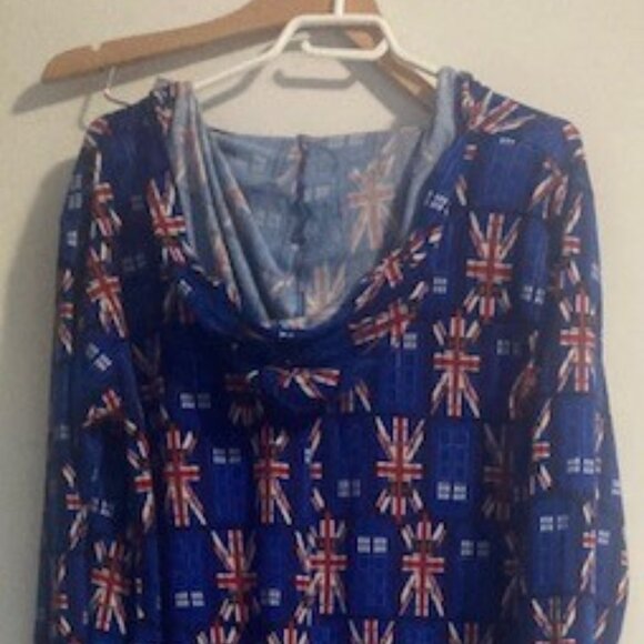 Dr. Who adult onsie - Picture 2 of 5